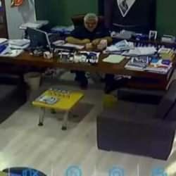 İBB soruşturmasında yeni rüşvet görüntüsü: Önceden sayarak hazırladı, böyle teslim etti