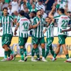 Konyaspor çok farklı! Liderlik koltuğunu bırakmadı