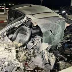 Kuzey Marmara'da feci kaza! Beton bankere &ccedil;arpan ara&ccedil; hurdaya d&ouml;nd&uuml;