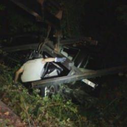 Maslak'ta 2 araç ormana uçtu! Yaralılar var