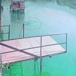 &Ouml;l&uuml;me balıklama atlayan adam yaşamını yitirdi! 