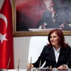 &Ouml;zlem &Ccedil;er&ccedil;ioğlu'ndan sosyal medya hamlesi! CHP'yi sildi, Erdoğan'ı ekledi