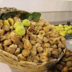 Sezonun ilk kuru inciri satıldı! Kilosu 800 lira...