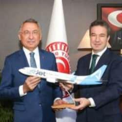TBMM Dışişleri Komisyonu Başkanı Oktay, AJet Genel Müdürü Sarp ile görüştü