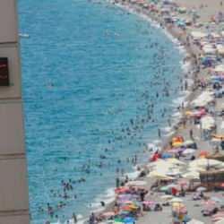 Termometre 45 dereceyi aştı: Türkiye'nin en sıcak yeri oldu