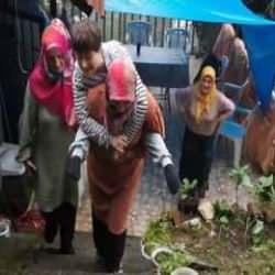 Zümra’yı 50 metre sırtında taşıyan anne, yetkililere seslendi