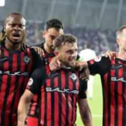 1. Lig'de nefes kesen mücadele! Galibiyet 90+8'de geldi