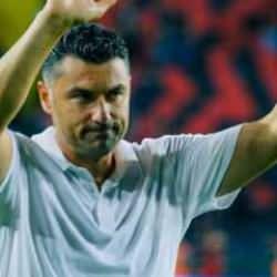 Burak Yılmaz 'özel oyuncu' diyerek duyurdu: 'Gizli yürütüyoruz'