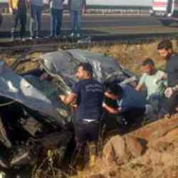 Feci kaza: Otomobil devrildi: 2 kişi hayatını kaybetti