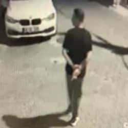 Gen&ccedil; kadın, uyurken dehşeti yaşadı! Eve camdan girip, taciz etti!