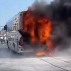 İstanbul'da otobüs yangını! Tramvay seferleri durduruldu