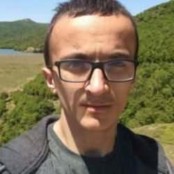 Korkunç ölüm! Başı kanepeye sıkışmış halde bulundu