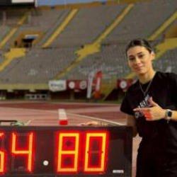 Özel milli sporcu Aysel Önder’den dünya rekoru