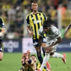 Sahne Fenerbahçe'nin: Kadıköy'de gövde gösterisi