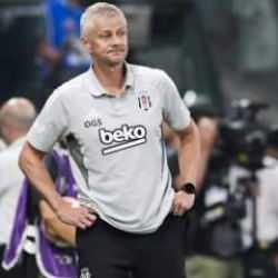 Tribünleri alkışlayan Solskjaer'e büyük şok!