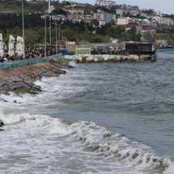İki ilde denize girmek yasaklandı! Vatandaşlara uyarı