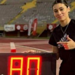 Bakan Bak'tan dünya rekortmeni sporcumuza tebrik