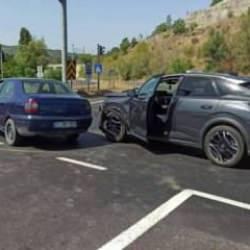 Bilecik'te iki otomobil &ccedil;arpıştı: 1 yaralı