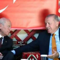 Cumhurbaşkanı Erdoğan, Ahlat'ta Bahçeli ile görüştü