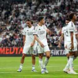 Dolmabahçe'de hüsran! Beşiktaş Avrupa'ya veda etti