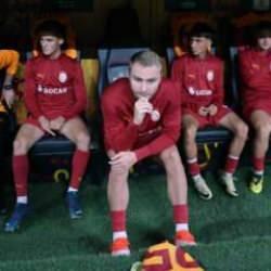 Galatasaray'da bir ayrılık daha: İlk uçakla İngiltere'ye gitti