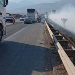 Gaziantep'te otoban kenarında yangın