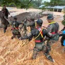 Hindistan'da toprak kayması: en az 30 &ouml;l&uuml;