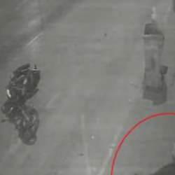 Kaldırıma çarpan motosikletin ölen sürücüsünün 3 gün sonra düğünü varmış; kaza kamerada