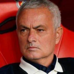 Mourinho maçın ardından yeni hedefi açıkladı! Finale gidebiliriz