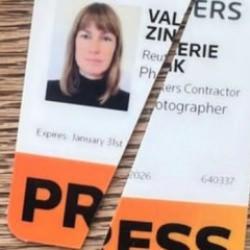 Reuters muhabirinden sert tepki: 'Kartını taşımak utanç kaynağı dedi, istifa etti!