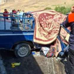 Son dakika... Hakkari'den acı haber: 4 kişi &ouml;ld&uuml; 2 yaralı var!