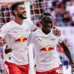 Süper Lig'den rekor bonservisle gitmişti: Açılışı 'Drogba' usulü yaptı
