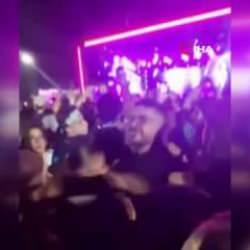 Ünlü müzik grubunun konserinde tokatlı saldırı! Bir anda ortalık karıştı