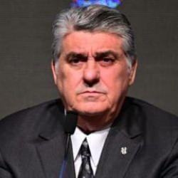 Beşiktaş Başkanı Serdal Adalı FETÖ firarisine haddini bildirdi! 