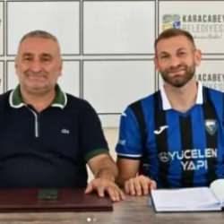 Şampiyonluğun mimarlarındandı! Şehir dışına çıkmadı! İlçe takımına imza attı