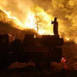 Denizli, Karabük, Kastamonu... 3 ilde orman yangını: Yerleşim yerleri tahliye ediliyor