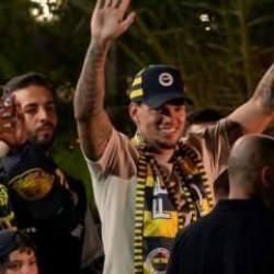 Fenerbahçe dünya yıldızı kaleciyi İstanbul'a getirdi