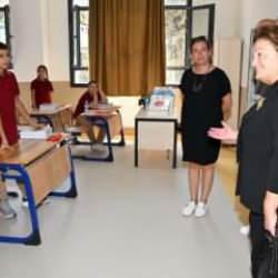 Hatay A. Mesut Yılmaz Ortaokulu törenle açıldı
