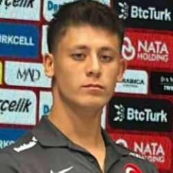 İspanya maçı öncesi Arda Güler'den Lamine Yamal sorusuna cevap!
