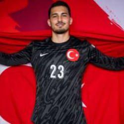 Bunun için tam 27 yıl beklediler! Milli Takım'da Galatasaraylı kaleci