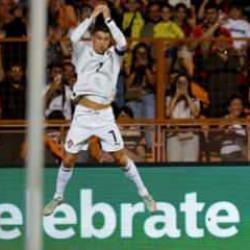Ronaldo atmaya devam ediyor! Portekiz deplasmanda gol yağdırdı