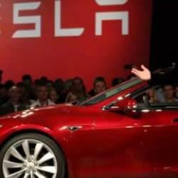 Tesla Musk'a 1 trilyon dolar motivasyon verecek