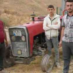 Traktörün tekerliği patladı, jant üzerinde orman ekiplerine su taşıdılar