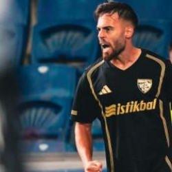 2021 yılında transfer olduğu takımın kaptanı oldu