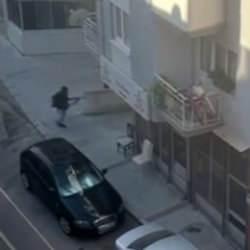 İzmir'de hain saldırı anı! Saldırgan işte böyle yakalanmış...