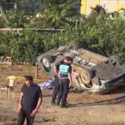 Antalya'da feci kaza! Otomobil bahçeye uçtu