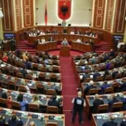 Arnavutluk, kabinede yapay zeka destekli sanal bakana yer verilen ilk ülke oldu