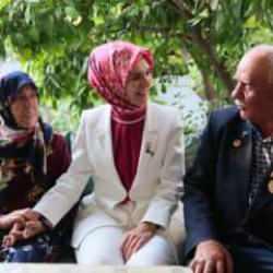 Bakan Göktaş'tan, evliliklerinde 48 yılı geride bırakan Bulut çiftine ziyaret