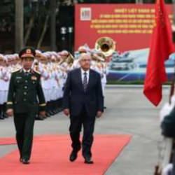 Bakan Güler, Vietnam'da!