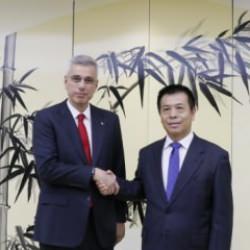 Bakan Memişoğlu Çin Ulusal Sağlık Komisyonu Başkanı Ley ile görüştü